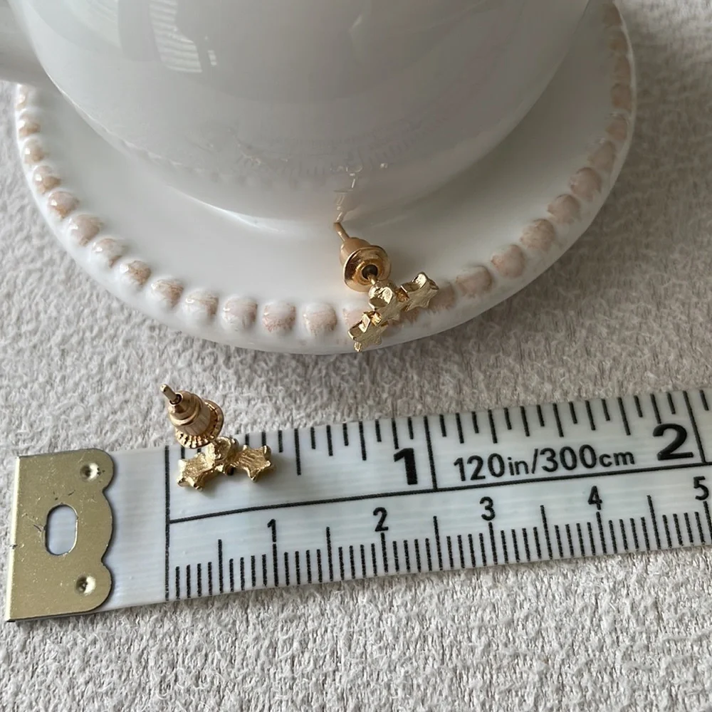 NEW Grouped gold star stud earrings